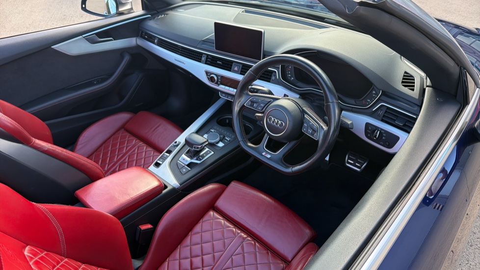 Audi A5 S5 Quattro 2dr Tiptronic Petrol Convertible - Image 34