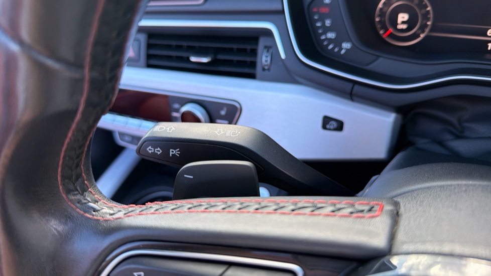 Audi A5 S5 Quattro 2dr Tiptronic Petrol Convertible - Image 43