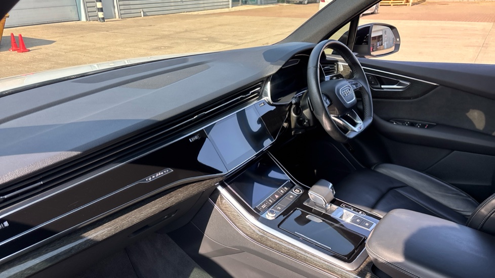 Audi Q7 50 TDI Quattro Black Edition 5dr Tiptronic Diesel Estate - Image 7