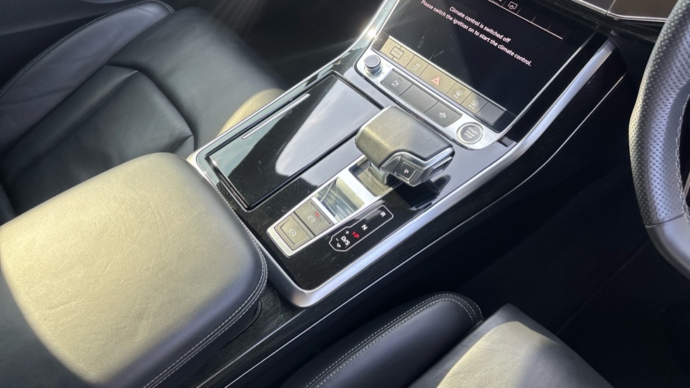 Audi Q7 50 TDI Quattro Black Edition 5dr Tiptronic Diesel Estate - Image 10