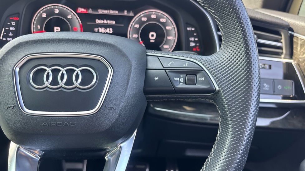 Audi Q7 50 TDI Quattro Black Edition 5dr Tiptronic Diesel Estate - Image 18