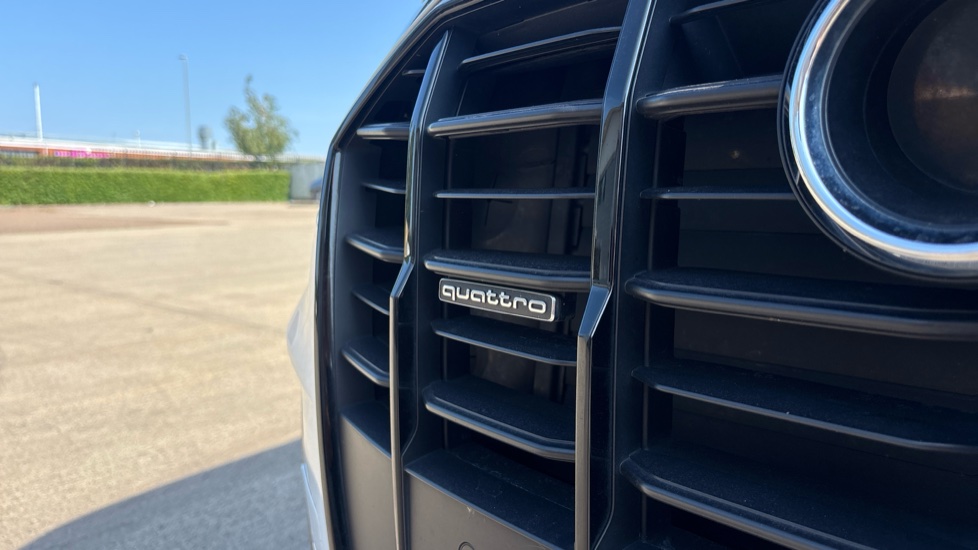 Audi Q7 50 TDI Quattro Black Edition 5dr Tiptronic Diesel Estate - Image 24
