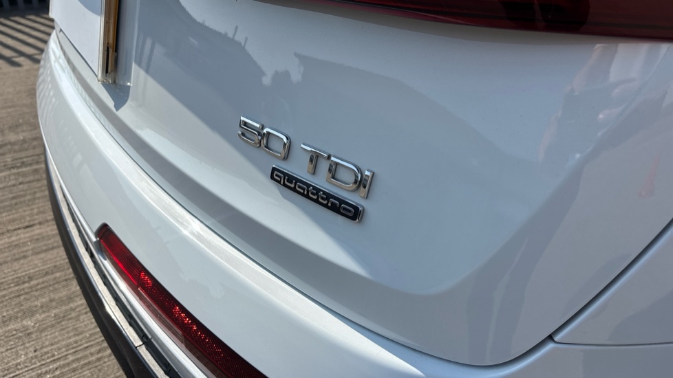Audi Q7 50 TDI Quattro Black Edition 5dr Tiptronic Diesel Estate - Image 32