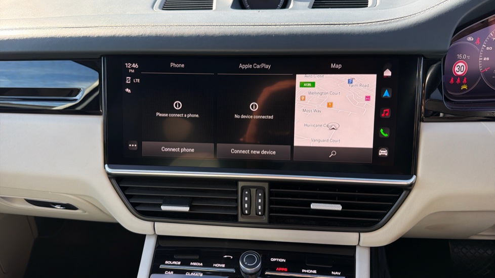 Porsche Cayenne Platinum Edition 5dr Tiptronic S Petrol Estate - Image 8
