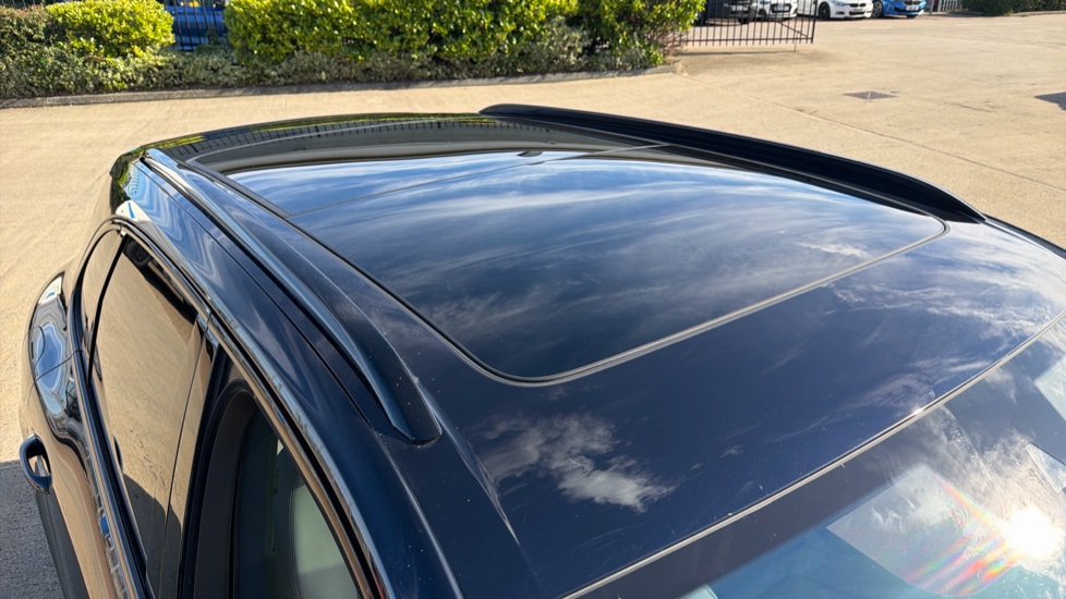 Porsche Cayenne Platinum Edition 5dr Tiptronic S Petrol Estate - Image 21
