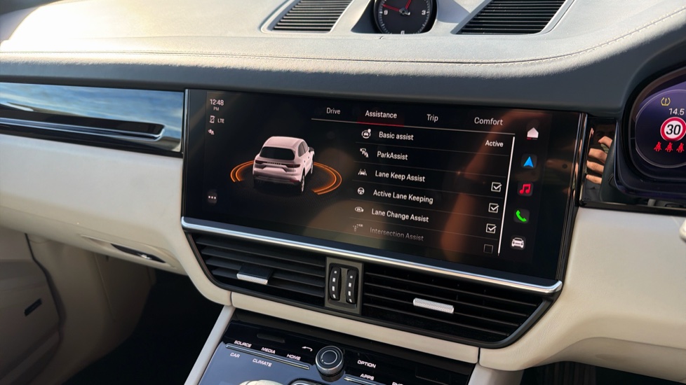 Porsche Cayenne Platinum Edition 5dr Tiptronic S Petrol Estate - Image 48
