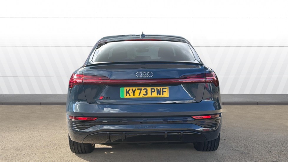 Audi Q8 250kW 50 Quattro 95kWh S Line 5dr Auto Electric Estate - Image 15