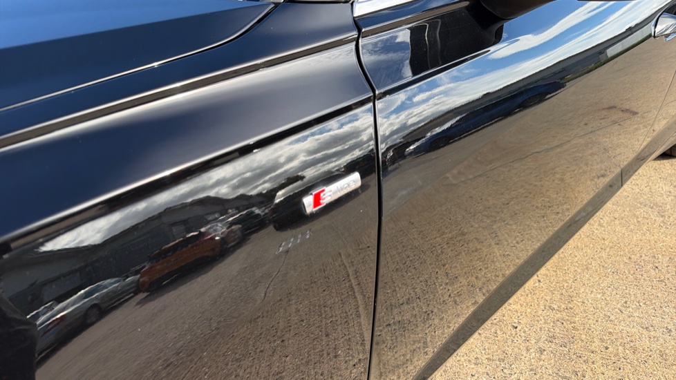 Audi A6 40 TFSI S Line 4dr S Tronic [Tech Pack] Petrol Saloon - Image 28