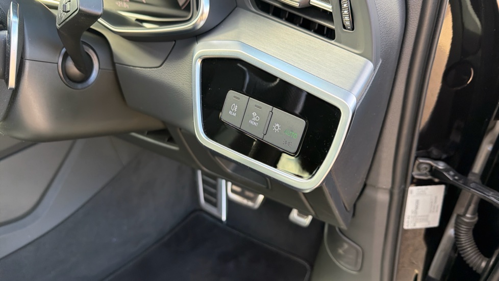 Audi A6 40 TFSI S Line 4dr S Tronic [Tech Pack] Petrol Saloon - Image 39
