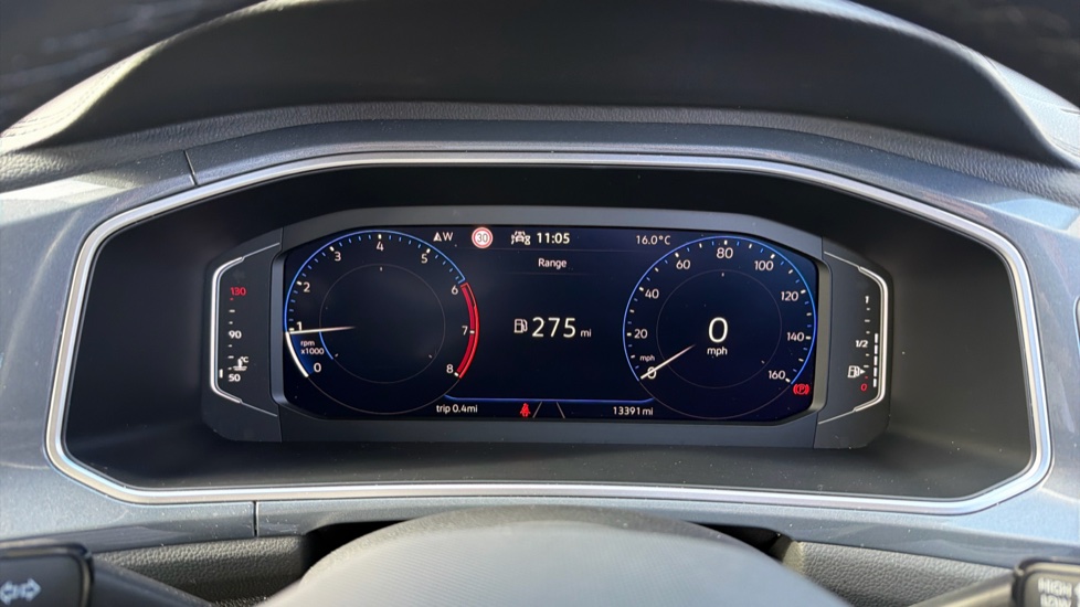 Volkswagen T-Roc 1.5 TSI Style 5dr Petrol Hatchback - Image 9