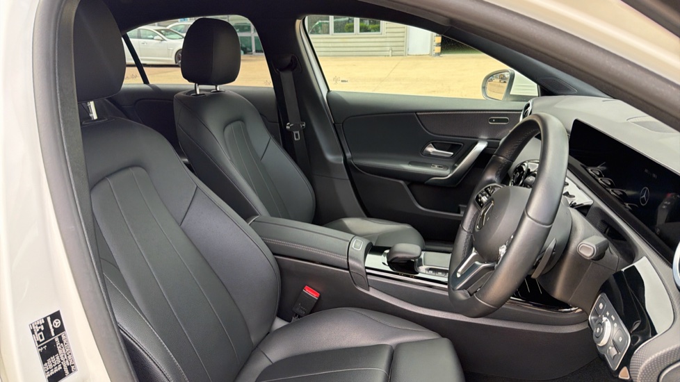 Mercedes-Benz A-Class A180 Sport Executive 4dr Auto Petrol Saloon - Image 11