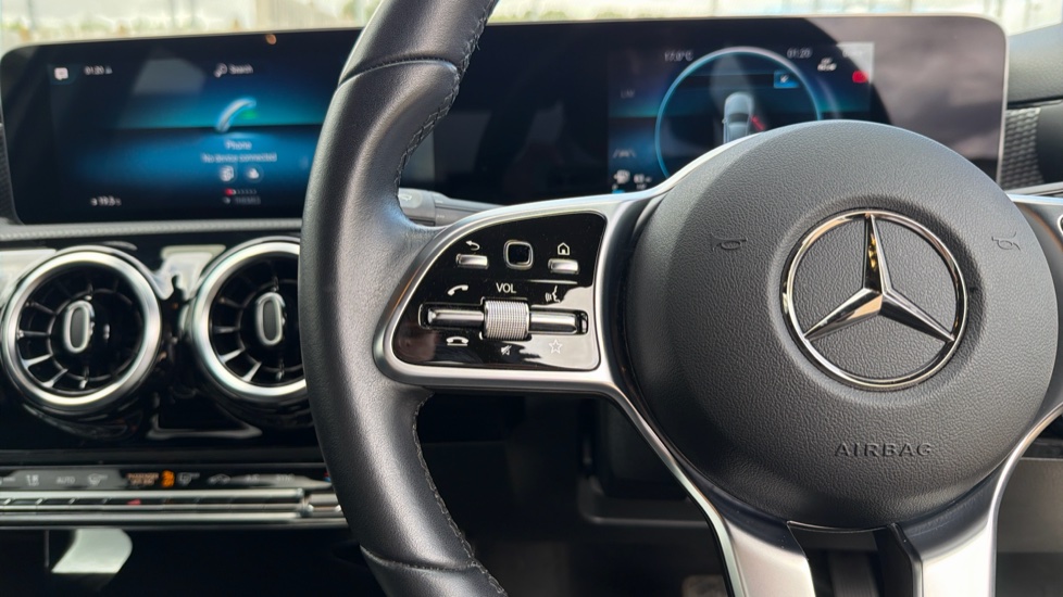 Mercedes-Benz A-Class A180 Sport Executive 4dr Auto Petrol Saloon - Image 17