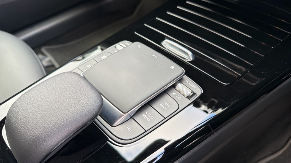 Mercedes-Benz A-Class A180 Sport Executive 4dr Auto Petrol Saloon - Image 19
