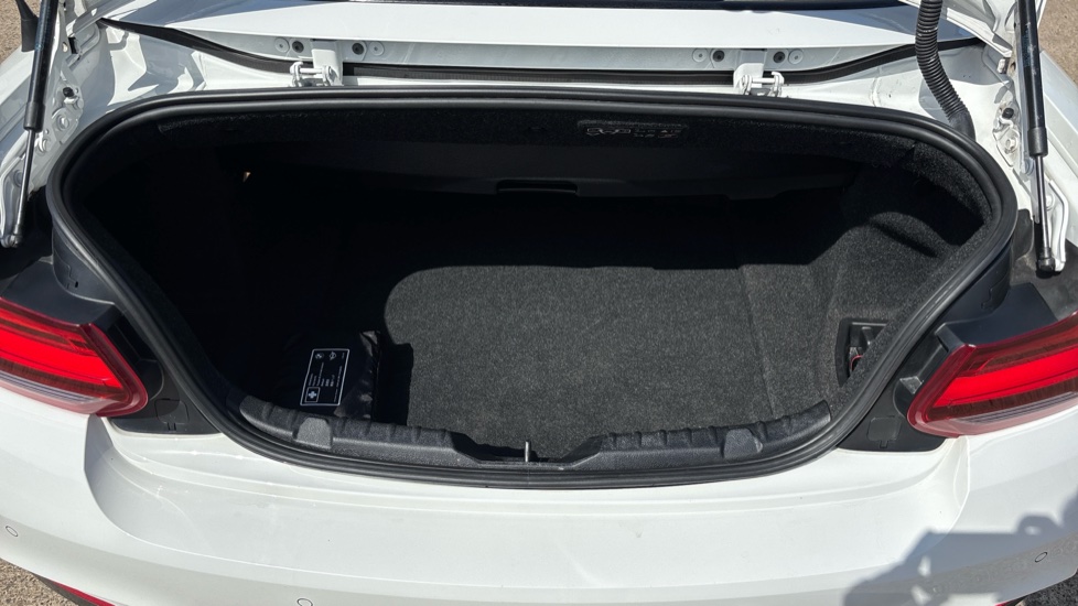 BMW 2 Series 218i M Sport 2dr [Nav] Petrol Convertible - Image 4