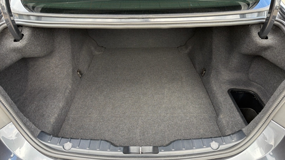 BMW 5 Series 530d M Sport 4dr Step Auto Diesel Saloon - Image 4