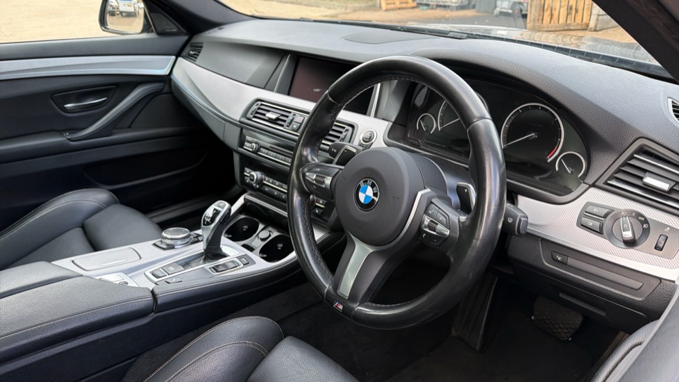 BMW 5 Series 530d M Sport 4dr Step Auto Diesel Saloon - Image 11
