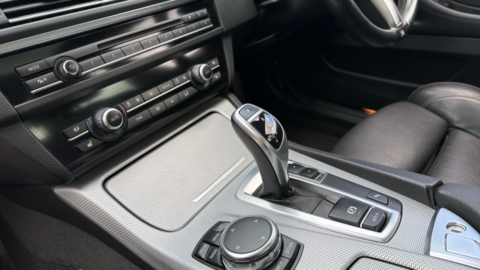 BMW 5 Series 530d M Sport 4dr Step Auto Diesel Saloon - Image 13