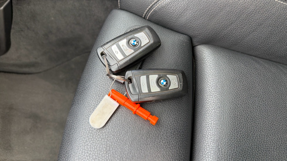 BMW 5 Series 530d M Sport 4dr Step Auto Diesel Saloon - Image 20