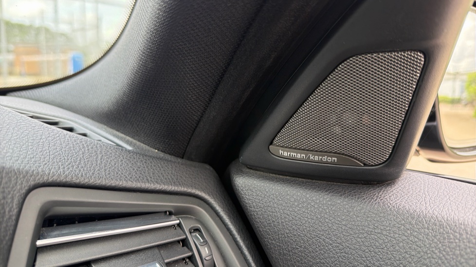 BMW 5 Series 530d M Sport 4dr Step Auto Diesel Saloon - Image 38