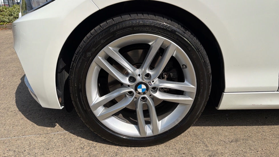 BMW 2 Series 220i M Sport 2dr [Nav] Petrol Coupe - Image 23