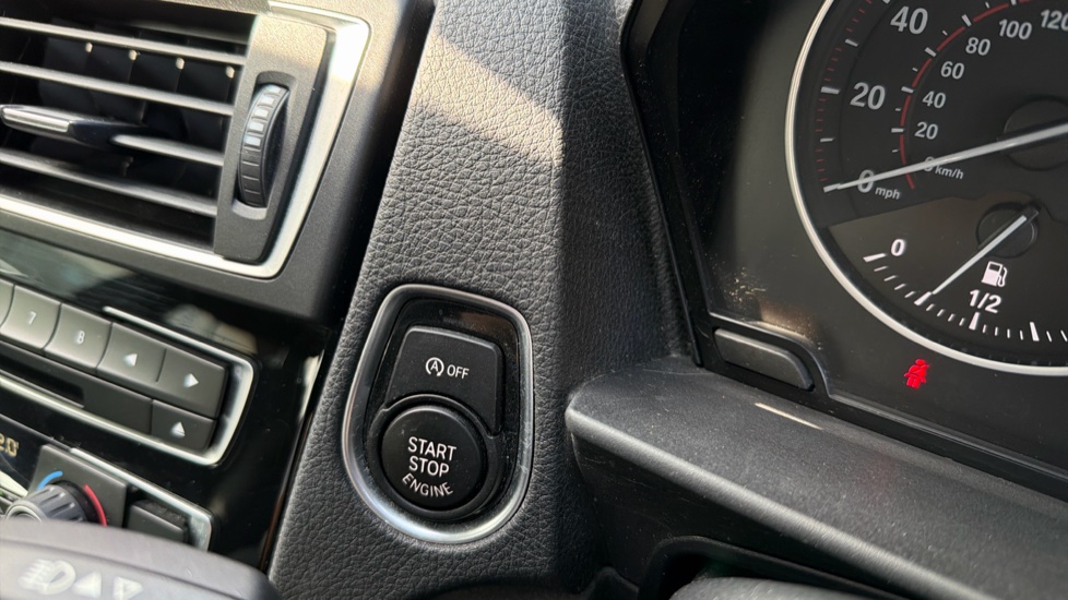 BMW 2 Series 220i M Sport 2dr [Nav] Petrol Coupe - Image 37