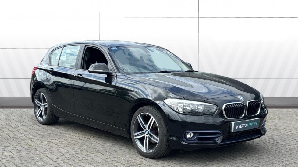 BMW 1 Series 118i [1.5] Sport 5dr [Nav/Servotronic] Petrol Hatchback - Image 1