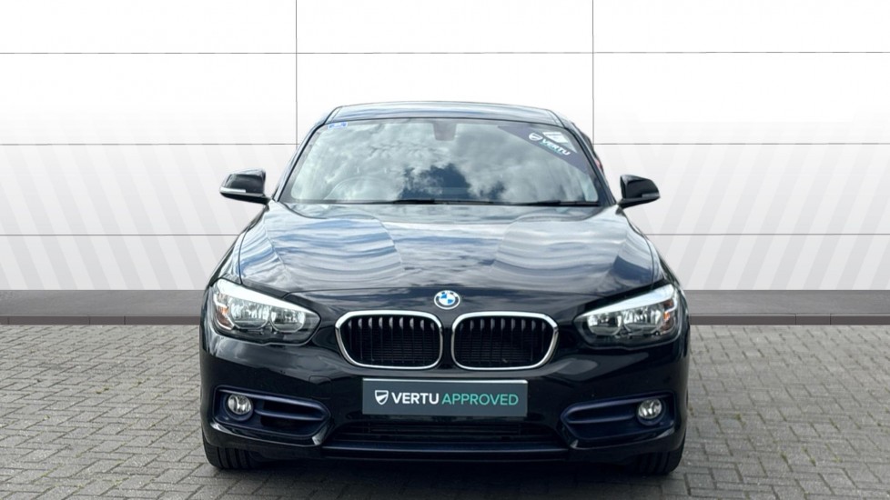 BMW 1 Series 118i [1.5] Sport 5dr [Nav/Servotronic] Petrol Hatchback - Image 3