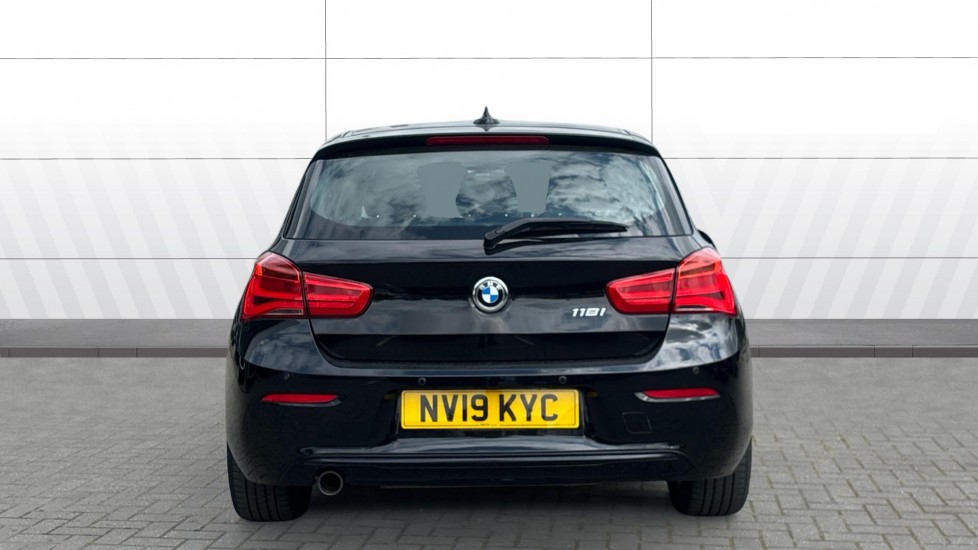 BMW 1 Series 118i [1.5] Sport 5dr [Nav/Servotronic] Petrol Hatchback - Image 6