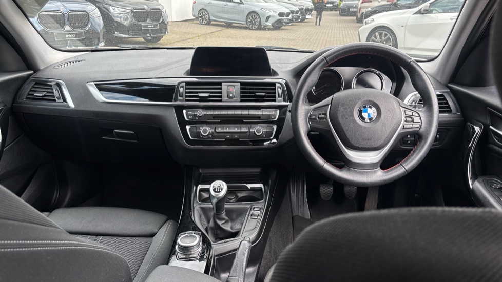 BMW 1 Series 118i [1.5] Sport 5dr [Nav/Servotronic] Petrol Hatchback - Image 10