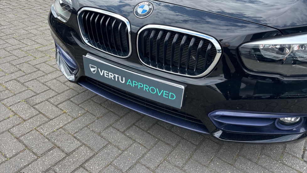 BMW 1 Series 118i [1.5] Sport 5dr [Nav/Servotronic] Petrol Hatchback - Image 21