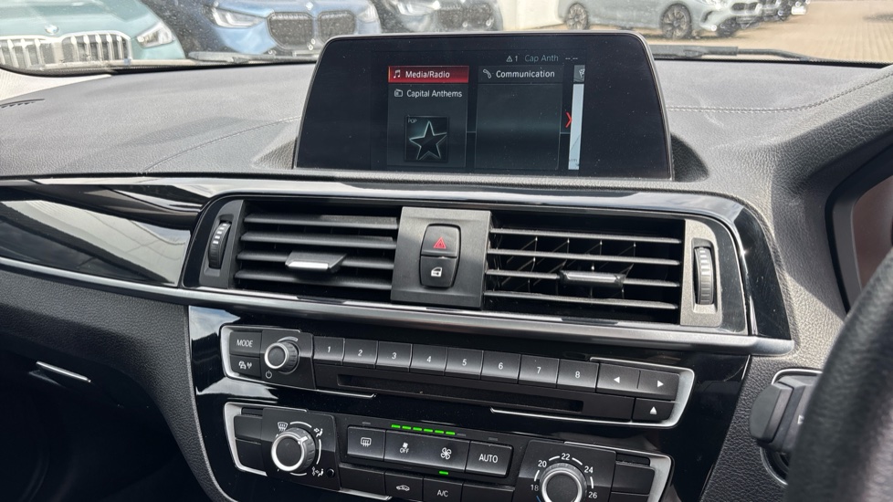 BMW 1 Series 118i [1.5] Sport 5dr [Nav/Servotronic] Petrol Hatchback - Image 34