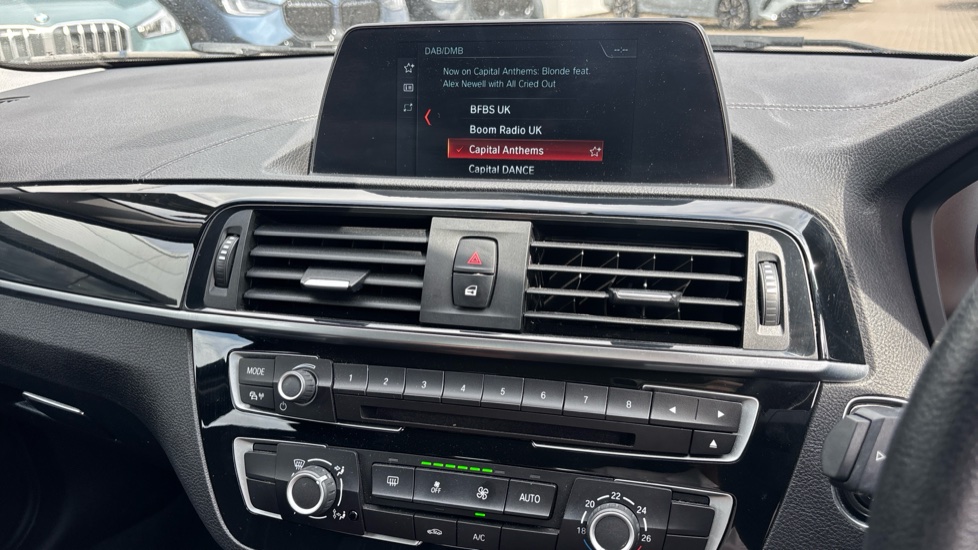 BMW 1 Series 118i [1.5] Sport 5dr [Nav/Servotronic] Petrol Hatchback - Image 37