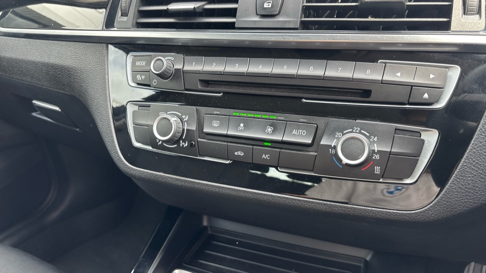 BMW 1 Series 118i [1.5] Sport 5dr [Nav/Servotronic] Petrol Hatchback - Image 42