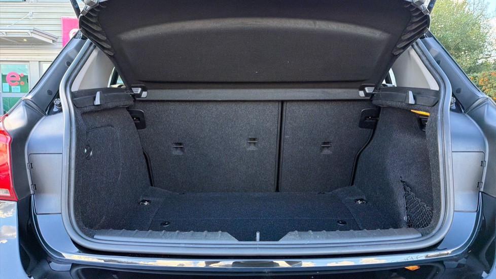 BMW 1 Series 116d Sport 5dr [Nav] Step Auto Diesel Hatchback - Image 4