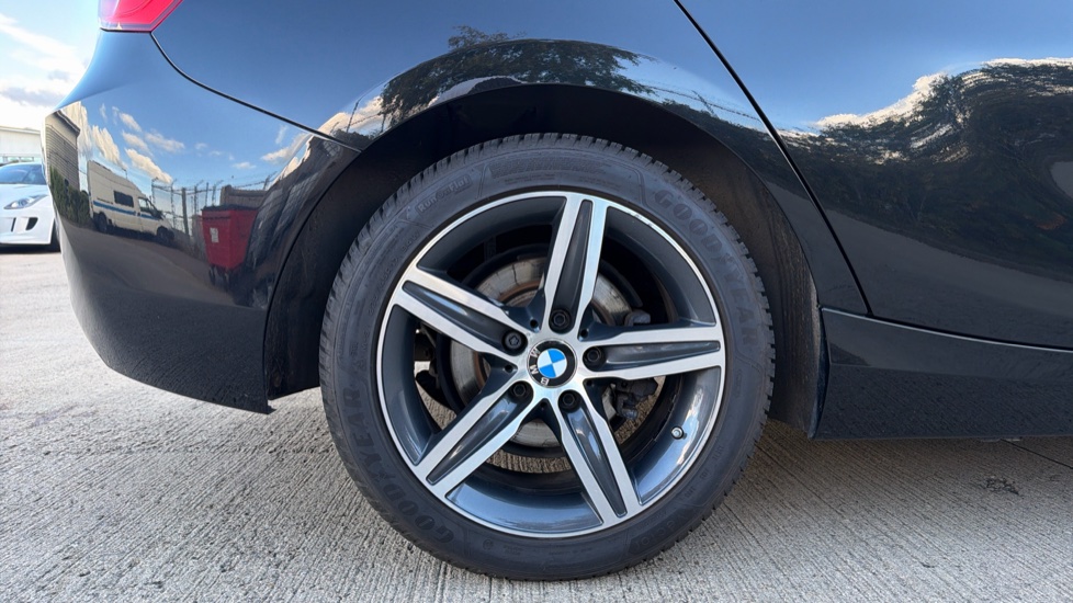 BMW 1 Series 116d Sport 5dr [Nav] Step Auto Diesel Hatchback - Image 7