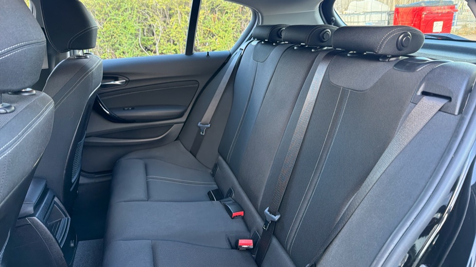BMW 1 Series 116d Sport 5dr [Nav] Step Auto Diesel Hatchback - Image 16