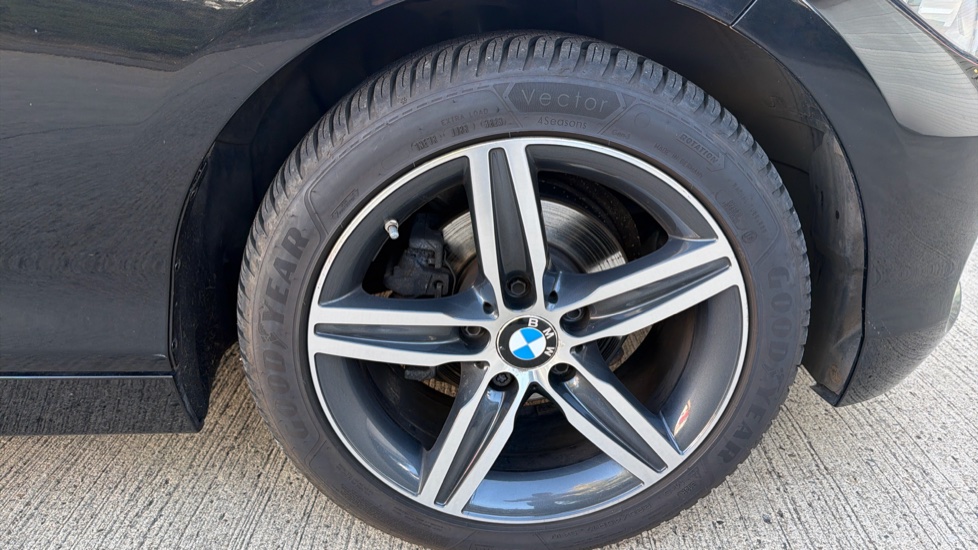 BMW 1 Series 116d Sport 5dr [Nav] Step Auto Diesel Hatchback - Image 28