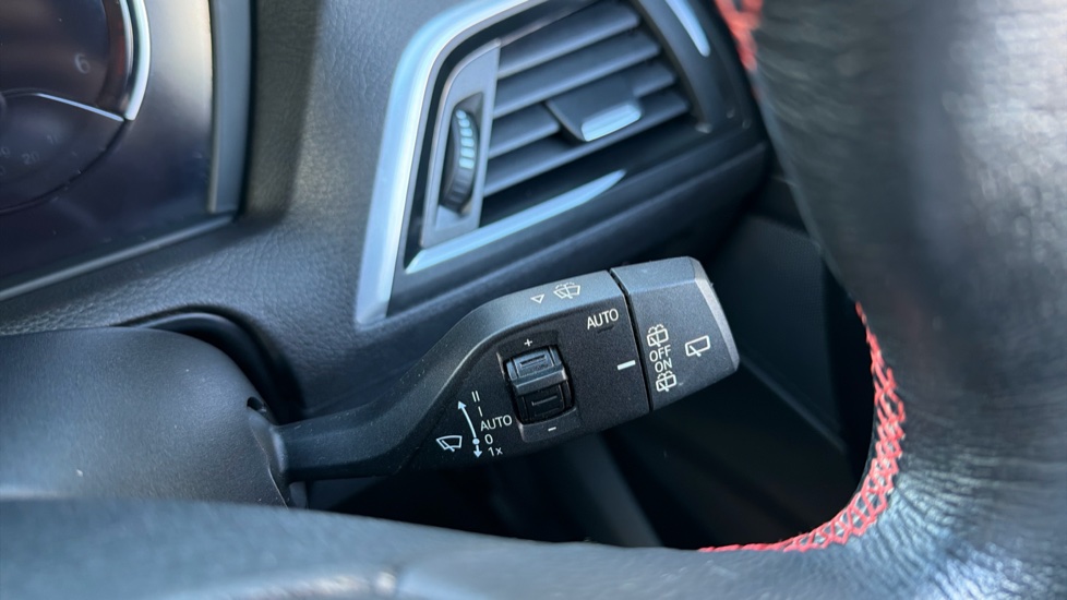 BMW 1 Series 116d Sport 5dr [Nav] Step Auto Diesel Hatchback - Image 36