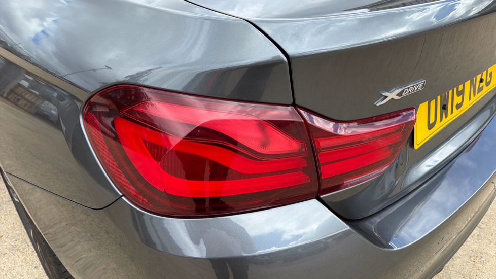 BMW 4 Series 435d xDrive M Sport 5dr Auto [Professional Media] Diesel Hatchback - Image 28