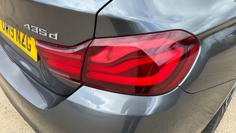 BMW 4 Series 435d xDrive M Sport 5dr Auto [Professional Media] Diesel Hatchback - Image 31