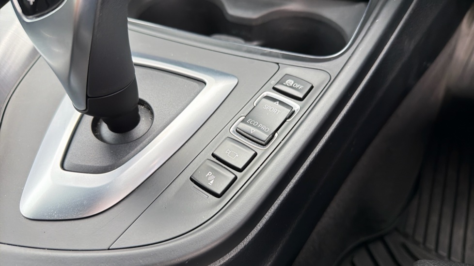 BMW 4 Series 435d xDrive M Sport 5dr Auto [Professional Media] Diesel Hatchback - Image 52