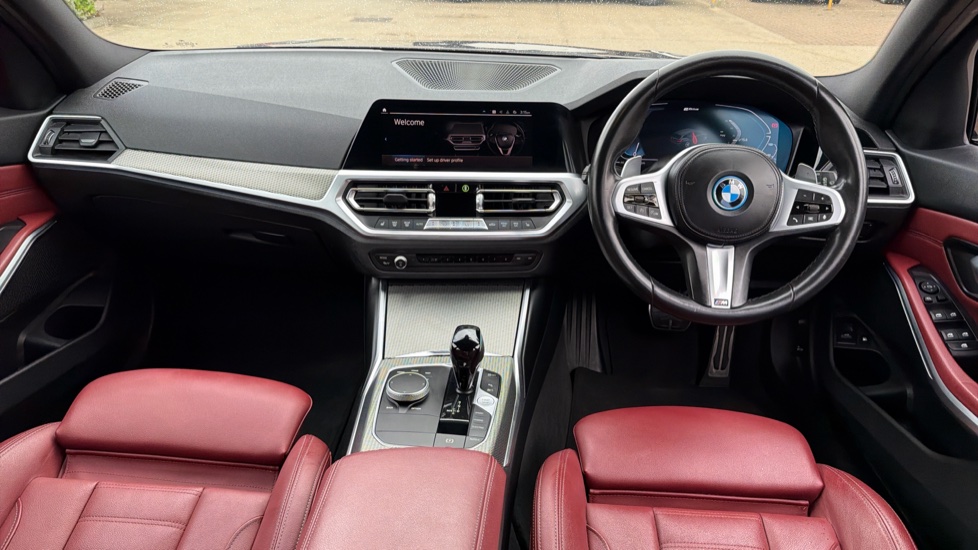 BMW 3 Series 330e xDrive M Sport 5dr Step Auto Estate - Image 4