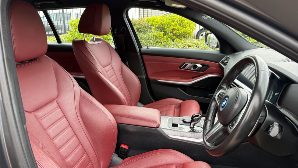 BMW 3 Series 330e xDrive M Sport 5dr Step Auto Estate - Image 11