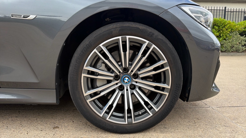 BMW 3 Series 330e xDrive M Sport 5dr Step Auto Estate - Image 14