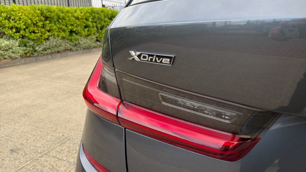 BMW 3 Series 330e xDrive M Sport 5dr Step Auto Estate - Image 30