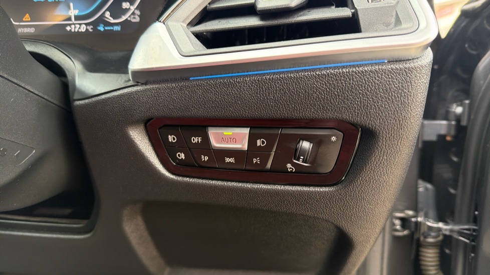 BMW 3 Series 330e xDrive M Sport 5dr Step Auto Estate - Image 37