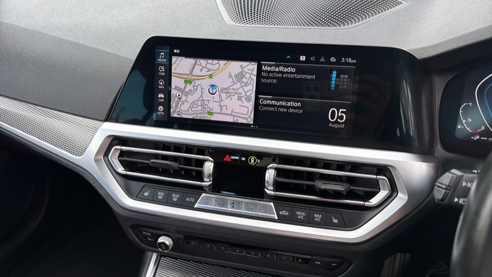 BMW 3 Series 330e xDrive M Sport 5dr Step Auto Estate - Image 41