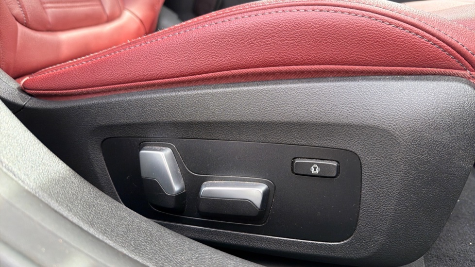 BMW i4 400kW M50 83.9kWh 5dr Auto Electric Hatchback - Image 32