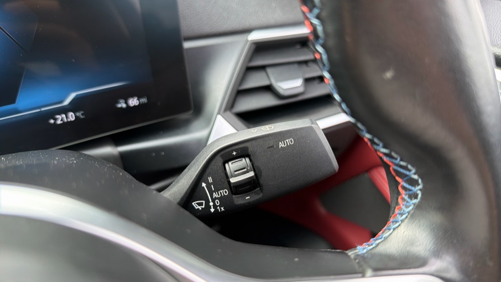 BMW i4 400kW M50 83.9kWh 5dr Auto Electric Hatchback - Image 37
