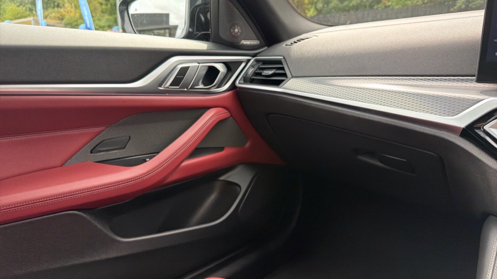 BMW i4 400kW M50 83.9kWh 5dr Auto Electric Hatchback - Image 50